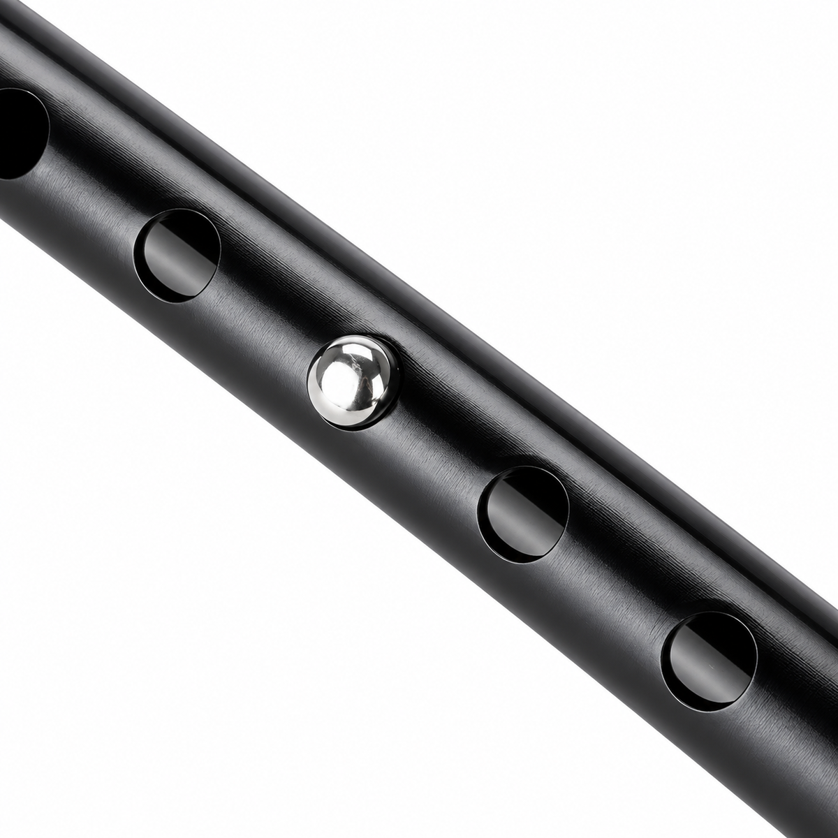 Bastón de aluminio Konfort Plus color negro, con mango ergonómico y referencia KP4102-20 para apoyo al caminar.