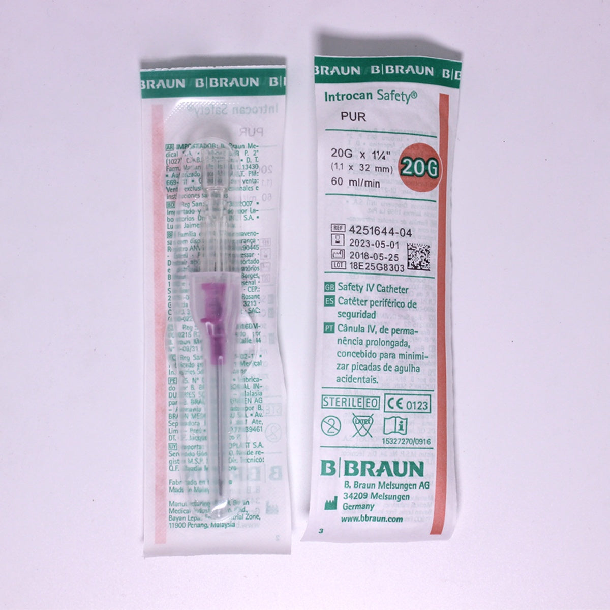 Catéter intravenoso INTROCAN SAFETY G-20 de B. Braun, color transparente, fabricado en polipropileno y poliuretano, presentado en caja de 50 unidades.