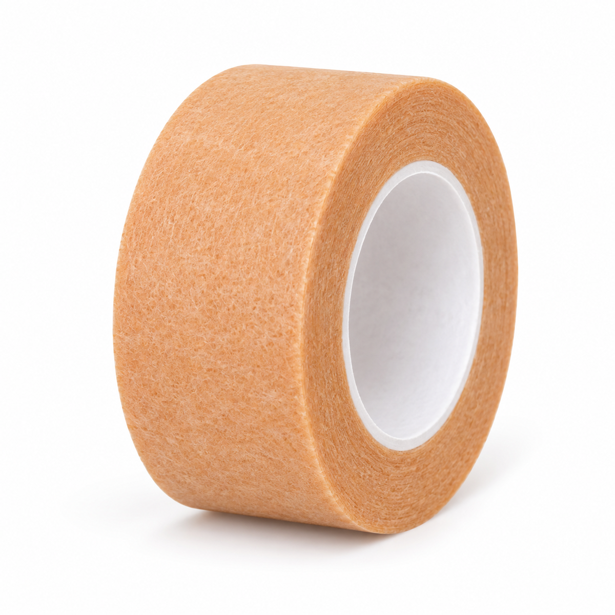 Cinta médica microporosa color piel de 1/2 pulgada x 5 yardas, diseñada para brindar fijación firme y discreta en diferentes aplicaciones de cuidado.