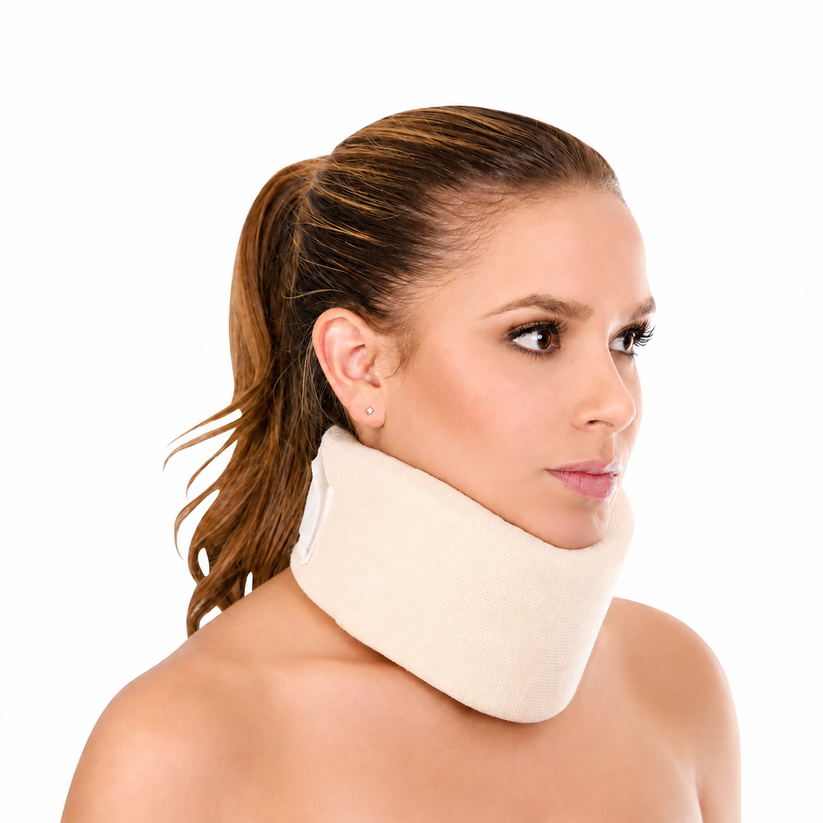 Cuello blando pediátrico Thomas KM002, diseñado para brindar soporte, estabilidad y comodidad en la zona cervical.