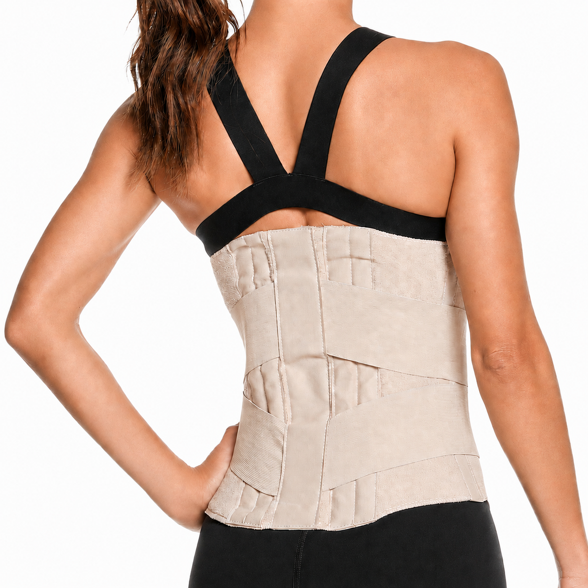 Faja lumbosacra tipo Camp KM007 talla L con soporte ajustable, diseñada para brindar estabilidad y soporte en la zona lumbar.