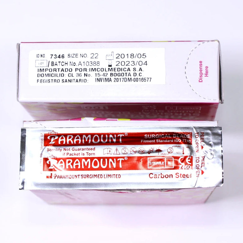 Hojas bisturí #22 de la marca Paramount, 10 unidades, fabricadas en acero inoxidable, con un acabado brillante y afilado.