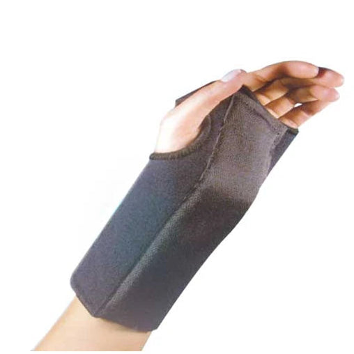 Férula de muñeca izquierda 18481NM de la marca BRACE, diseñada para el tratamiento del túnel carpiano, en color negro.