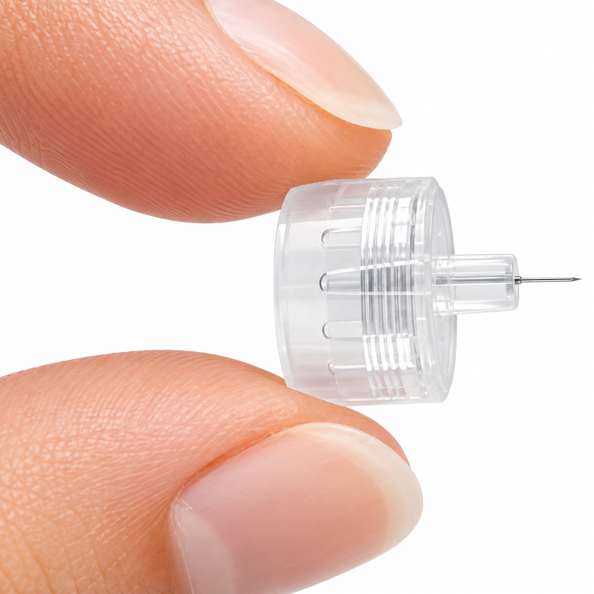 Aguja para insulina BD Ultra-Fine Nano de 4 mm y calibre 32G, referencia 320489, diseñada para uso con plumas de insulina compatibles.