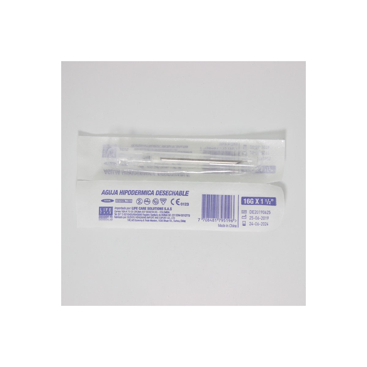 Aguja desechable 16G de 1.5 pulgadas de la marca Life Care, presentada en una caja de 100 unidades, color verde.