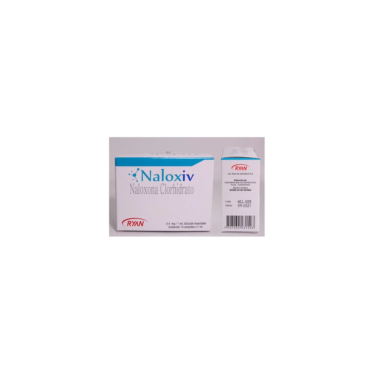 Ampolla de Naloxiv 0.4mg/1ml, antídoto rápido, con líquido transparente en envase estéril, fondo blanco.