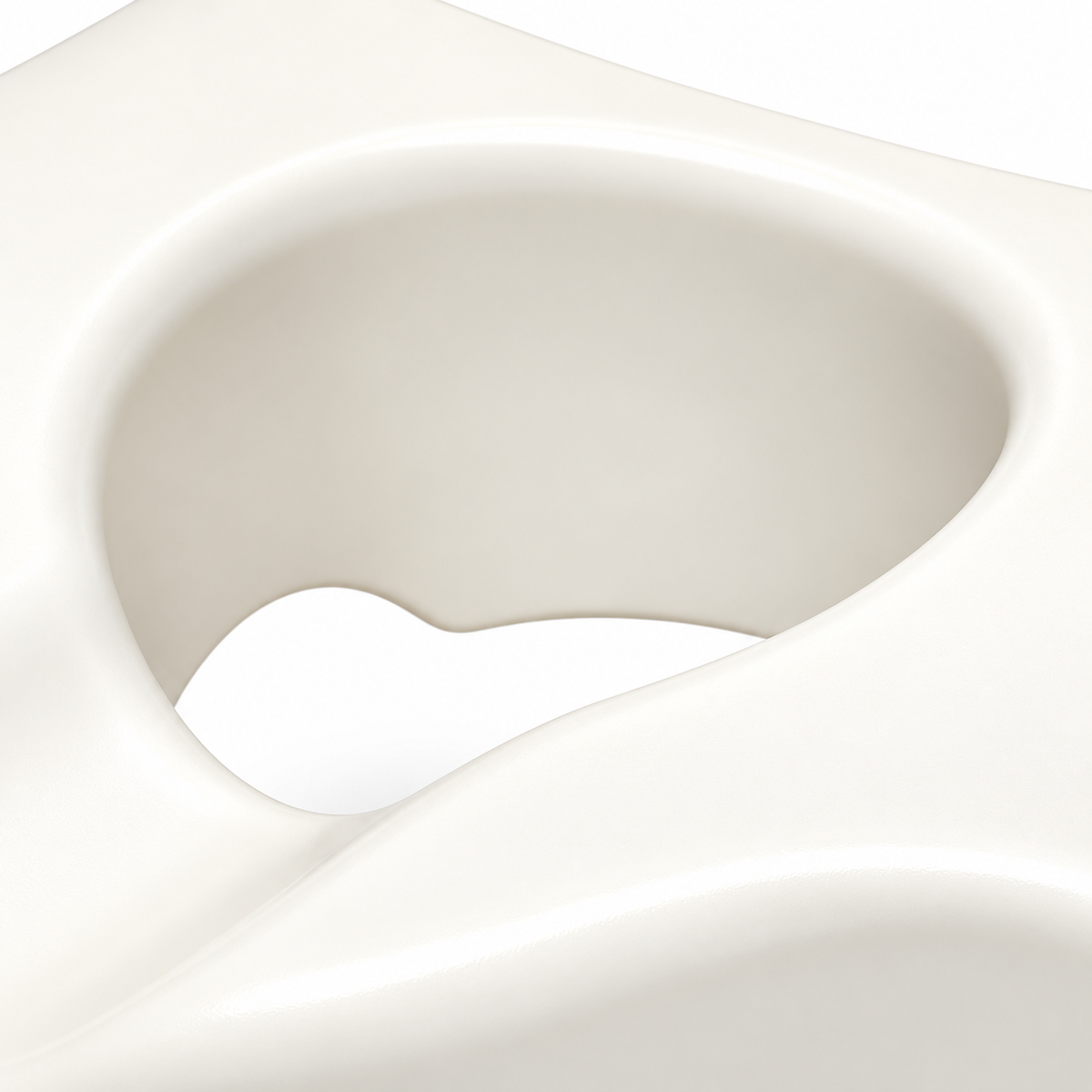 Asiento elevador sanitario Konfort Plus KP3-67034 con apoyabrazos y seguro para facilitar el uso del sanitario.