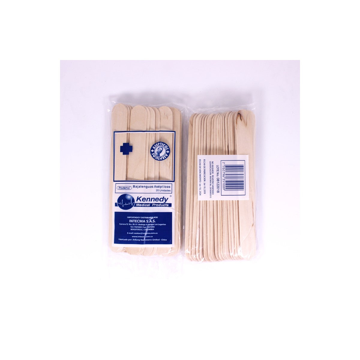 Bajalengua de madera de abedul incoloro, 150 mm de largo, 18 mm de ancho y 1.70 mm de grosor, presentado en caja de cartón.