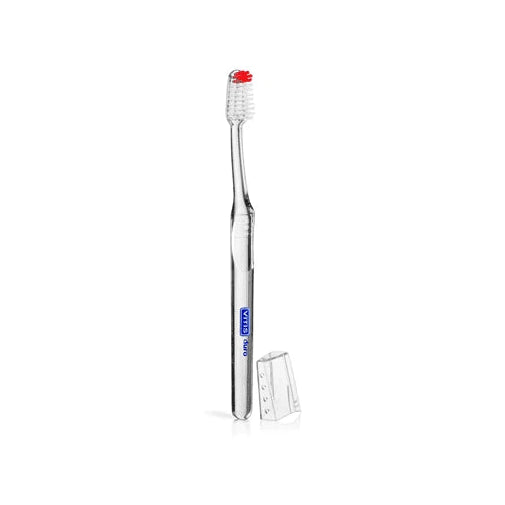 Cepillo dental Vitis Duro, referencia 2951, con cerdas duras, mango ergonómico y color azul, ideal para higiene oral.