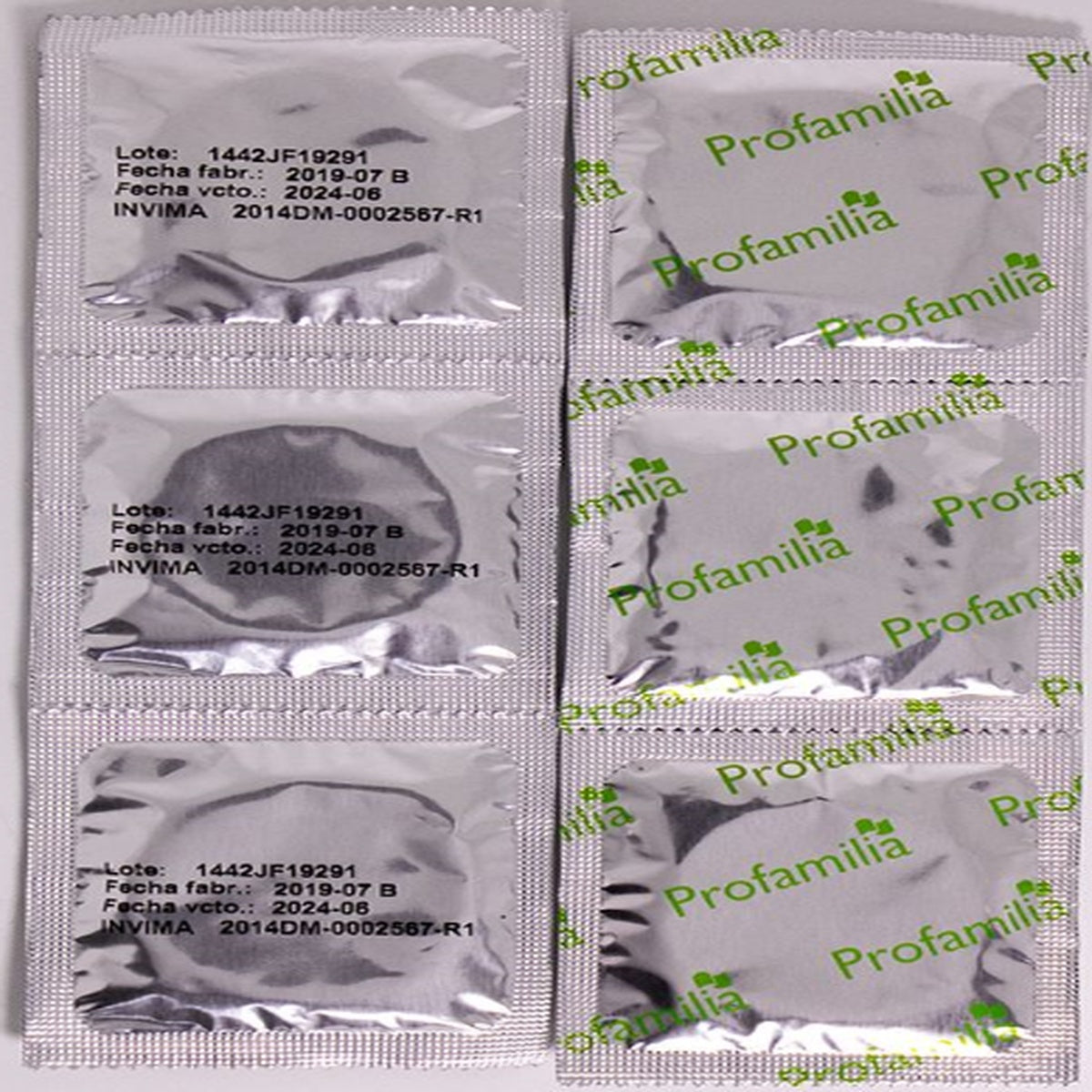 Condón PROFAMILIA, transparente, fabricado en látex de caucho natural, lubricado, con reservorio, tamaño 180 mm x 52 mm.