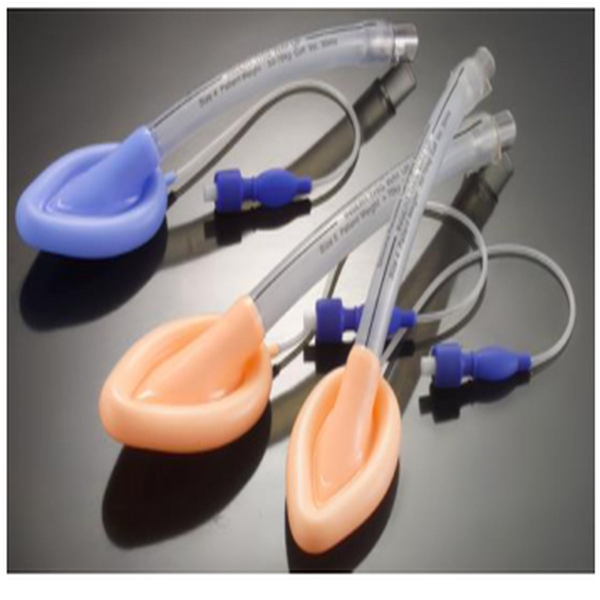 Mascarilla laríngea de silicona reutilizable, tamaño 4.0, marca Global Healthcare, con conector de aire y tubo de PVC.