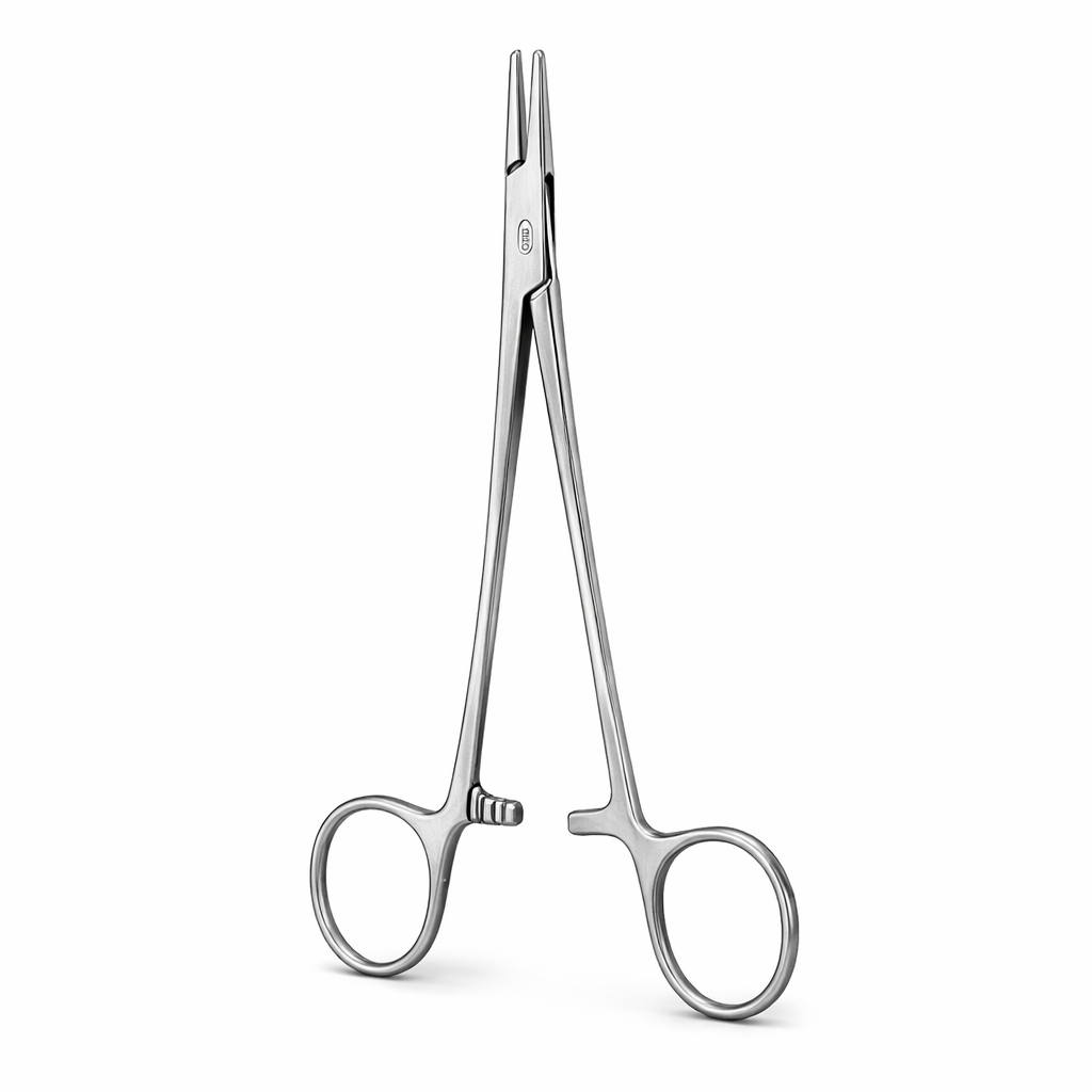 Porta agujas profesional de 14.5 cm, marca REF.03302302, fabricado en acero inoxidable, con acabado pulido y diseño ergonómico.