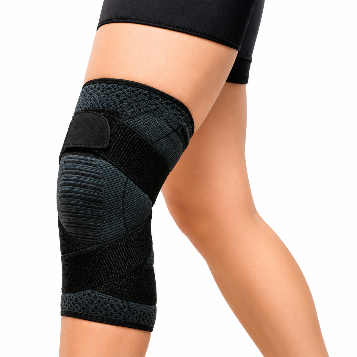 Rodillera deportiva cruzada GMD talla L, referencia GMD-928-L, diseñada para brindar soporte, compresión y estabilidad en la rodilla.
